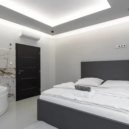 Hotel apartamentowy Oza *